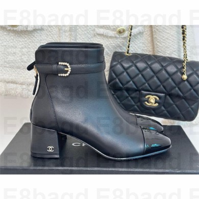 Chanel HEEL 5CM ankle boots WITH buckle black patent 2023