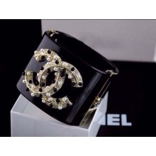 Chanel CC bracelet