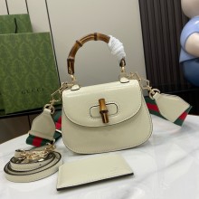 Gucci Bamboo 1947 mini top handle bag in patent leather 786482 white 2024