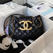 Chanel Lambskin & Gold-Tone Metal large Messenger Bag AS4610 black 2024