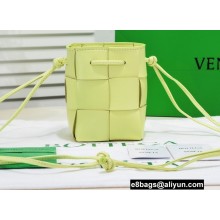 Bottega Veneta cassette Mini intreccio leather cross-body bucket bag Kiwi Green 2022