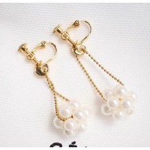 Celine Pearls Pendant Clip-on Earrings White/Gold 2018